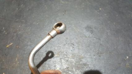 Трубка подачи масла Passat CC 2010 2.0 TFSI