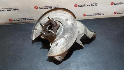 Кулак задний правый Jaguar XE 2017