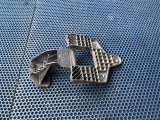 Петля капота передняя DAF LF 2003