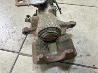 Запчасть суппорт тормозной Ford Transit 2013 2006/2014 TT9 Б/У Суппорт тормозной Ford Transit 2013 2006/2014 TT9 Б/У