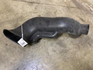 Патрубок от воздушного фильтра на переднюю панель SUZUKI GRAND VITARA 2010