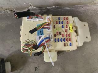 Блок предохранителей салонный HYUNDAI IX35 2013 контрактная Блок предохранителей салонный HYUNDAI IX35 2013