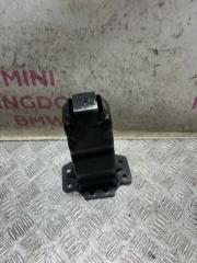 Запчасть кронштейн бампера передний Smart Fortwo 2012