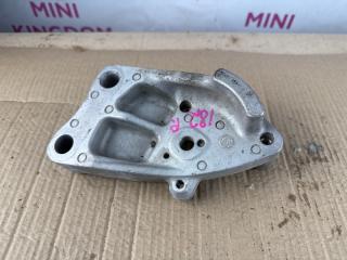 Кронштейн Honda Stepwgn Spada 2017