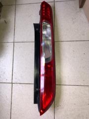 Фонарь задний правый Ford Focus 2004