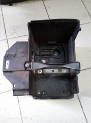 Корпус АКБ Ford Focus 2004