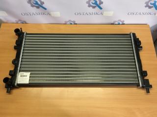 Запчасть радиатор охлаждения Volkswagen Polo 2010
