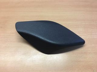 Заглушка панели заднего фонаря (седан) задняя левая Ford Focus 2011 контрактная Заглушка панели заднего фонаря (седан) задняя левая Ford Focus 2011