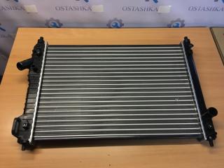 Запчасть радиатор охлаждения Chevrolet/Opel Aveo 2008