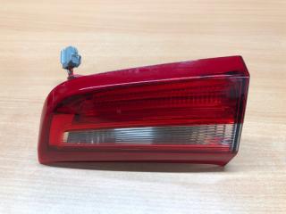 Фонарь крышки багажника внутренний правый Volvo S60 (2) 2010