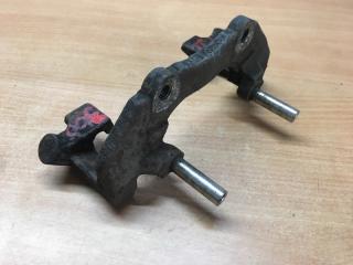 Скоба суппорта передняя Ford Focus CB4 Скоба суппорта передняя Ford Focus CB4
