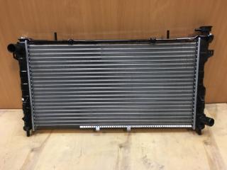 Запчасть радиатор охлаждения Dodge Caravan 2000 301004 новая Радиатор охлаждения Dodge Caravan 2000 301004 новая
