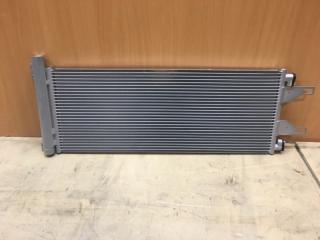 Радиатор кондиционера Citroen Jumper 2006 новая Радиатор кондиционера Citroen Jumper 2006
