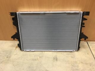 Запчасть радиатор охлаждения Volkswagen Transporter 2003