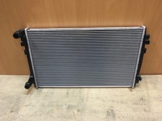 Запчасть радиатор охлаждения Skoda Octavia 2013