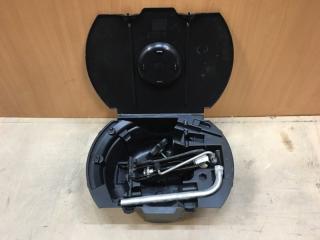 Запчасть домкрат Skoda Fabia 1999