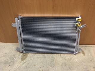 Запчасть радиатор кондиционера Volkswagen Jetta 2010