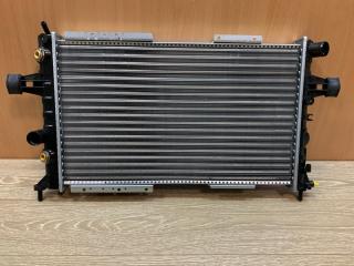 Запчасть радиатор охлаждения Opel Astra G 2.0i / 2.2i / 2.0TD (98-05) AT 34mm 1998