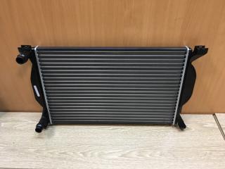 Запчасть радиатор охлаждения Audi A4 2000