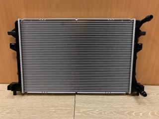 Запчасть радиатор охлаждения Audi A3 2012