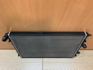 Радиатор охлаждения Sharan 2010