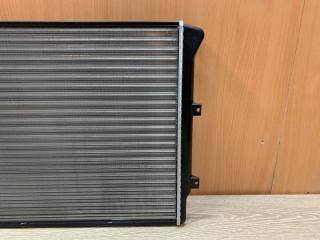 Радиатор охлаждения Sharan 2010