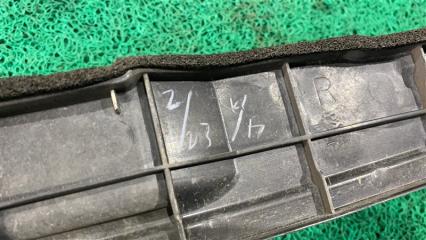 Уплотнитель крыла передний правый Toyota Rav4 ACA31 2AZ-FE