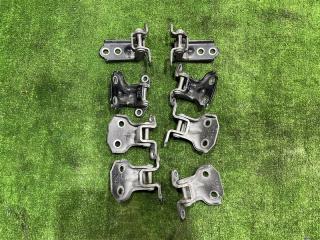 Петля двери Subaru Forester 2011(015)