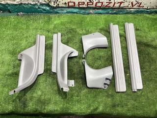 Порожек пластиковый Subaru Forester 1999(685)