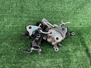 Петля двери Subaru Forester 2011(824)