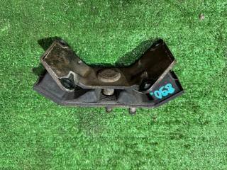 Подушка кпп Subaru Forester 2002(890)