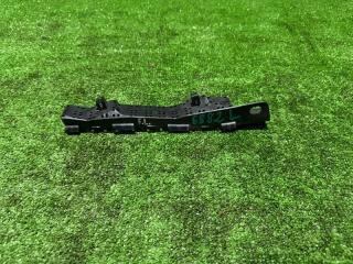 Крепление бампера переднее левое Subaru Forester 2013(6882)