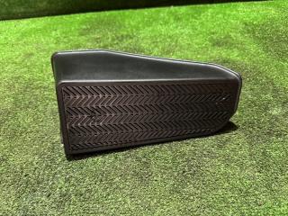 Фото запчасти подставка под ногу Toyota Vista 2002(735) контрактная запчасть Запчасть подставка под ногу Toyota Vista 2002(735)