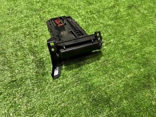 Подстаканник правый Toyota raize 2022(620)