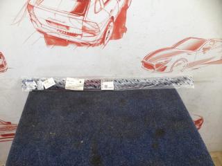Фото запчасти молдинг ветрового стекла - кронштейн (фиксатор) правый FORD FOCUS 3 2010-2019 Б/У запчасть Запчасть молдинг ветрового стекла - кронштейн (фиксатор) правый FORD FOCUS 3 2010-2019