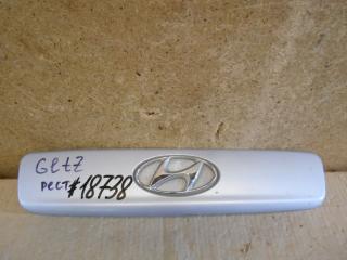 Ручка (молдинг) двери багажника HYUNDAI GETZ (2002-2011) 2005-2011 Б/У Ручка (молдинг) двери багажника HYUNDAI GETZ (2002-2011) 2005-2011