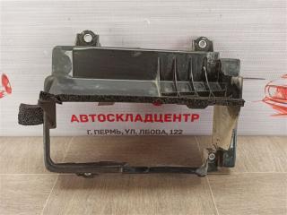 Дефлектор воздушного потока дополнительного радиатора TOYOTA LAND CRUISER 200 (2007-н.в.) Б/У Дефлектор воздушного потока дополнительного радиатора TOYOTA LAND CRUISER 200 (2007-н.в.)