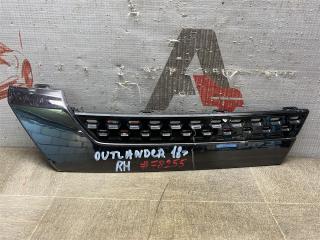 Решетка радиатора - молдинг правая MITSUBISHI OUTLANDER (2012-н.в.) 2018-