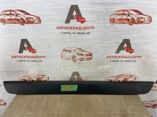 Запчасть накладка / молдинг двери багажника TOYOTA RAV-4 (XA50) 2018-н.в.