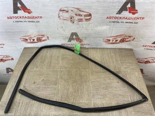 Уплотнитель стекла двери передний правый TOYOTA RAV-4 (XA40) 2012-2019