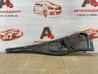 Накладка ветрового стекла (жабо) левая LADA LARGUS