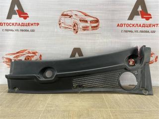 Накладка ветрового стекла (жабо) левая LADA X-RAY
