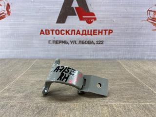 Запчасть петля двери правая SKODA OCTAVIA (2012-2020)