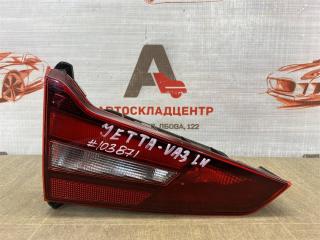 Запчасть фонарь левый - вставка в дверь / крышку багажника JETTA VA3