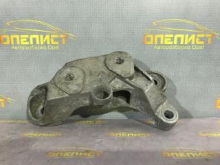 Фото запчасти кронштейн двигателя левый Opel Corsa Б/У запчасть Запчасть кронштейн двигателя левый Opel Corsa