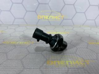 Запчасть датчик давления масла Opel Astra