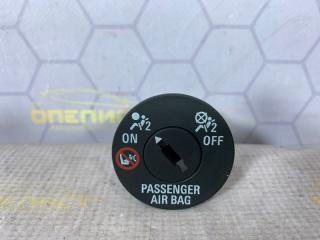 Запчасть выключатель пассажирской airbag Opel Astra