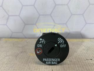 Фото запчасти кнопка airbag Opel Antara 2013 Б/У запчасть Запчасть кнопка airbag Opel Antara 2013