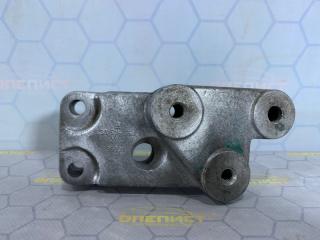 Запчасть кронштейн двигателя левый Opel Zafira 2008