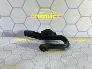Запчасть крепление радиатора Opel Astra